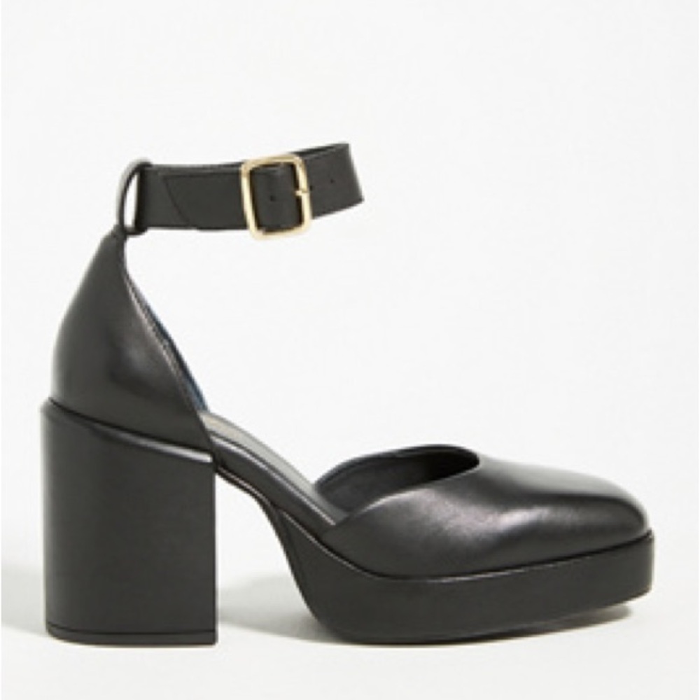 Seychelles Gleaming Ankle Strap Platform Heel - Size 9 Good Condition